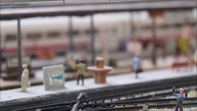 DB 114 495 5 & TEE IC Wagons - Marklinistanbul смотреть онлайн