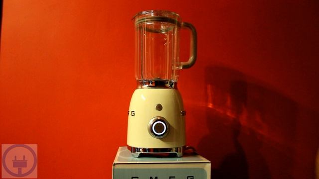 Блендер Smeg BLF01CREU - ОБЗОР смотреть онлайн