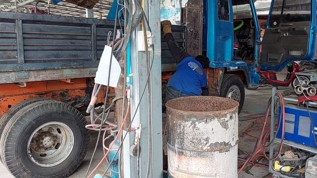 ช่างนกขึ้นกะบะรถบ่าววุฒิงานนี้ลุยคนเดียวเลย смотреть онлайн