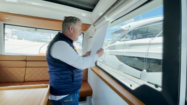 £205,000 Axopar 37 SC Boat Tour (how can they make this boat for that price?) смотреть онлайн