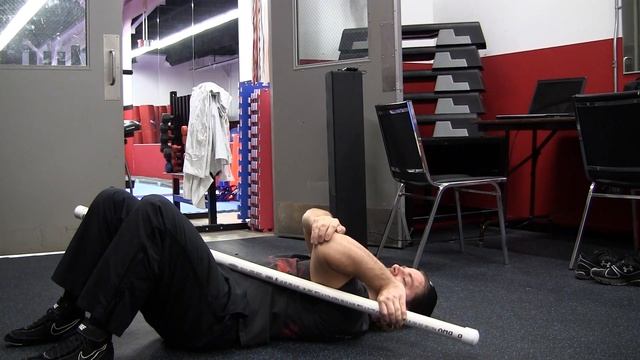 Shoulder Mobility: External Rotation Stretch with PVC (Passive/Static) смотреть онлайн