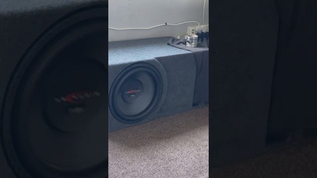 Young Jeezy put on on my DB AUDIO T-REX 15” SUBWOOFER￼ смотреть онлайн
