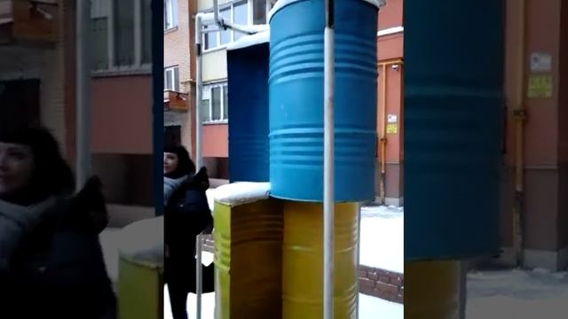 Ветрогенератор из 200 литровых бочек! смотреть онлайн