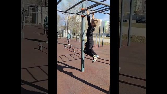9.04.2023 Мы на турниках, соскучились по активностям после зимы смотреть онлайн