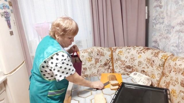 Хлопочусь на кухне . смотреть онлайн