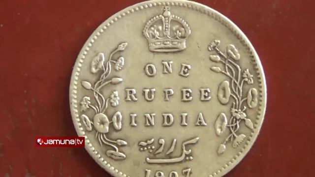 মাটির খুঁড়তেই বেরিয়ে এলো গুপ্তধনের কলস, সোনা-রুপার মুদ্রা! | Hidden treasury смотреть онлайн