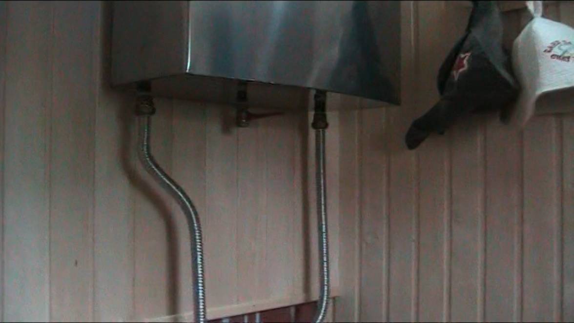 ВОДОПРОВОД В БАНЕ смотреть онлайн