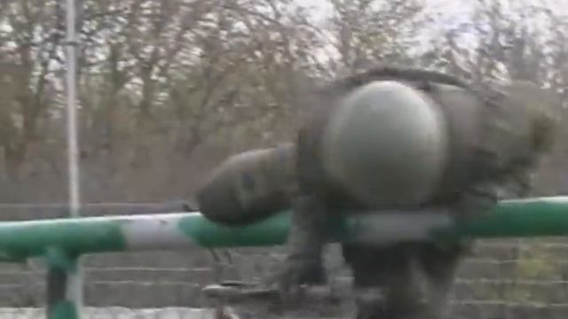 сдача на краповый берет.wmv смотреть онлайн