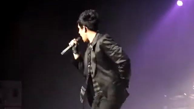 Adam Lambert Down the Rabbit Hole CLOSE UP - Red Robinson Coquilam 4/8/10 смотреть онлайн