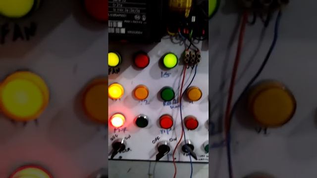 LFL1.333 Landis & Gyr Gas Burner Controller (220VAC) смотреть онлайн