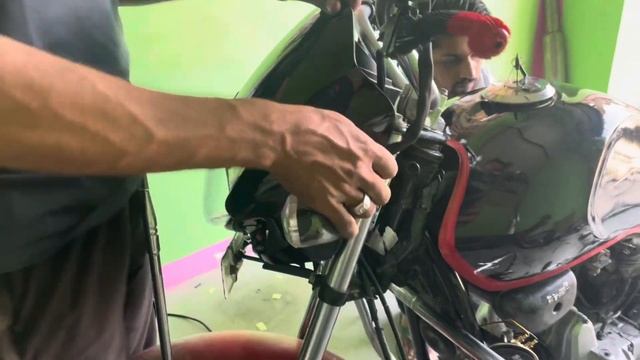 Hf dluxe 2014 model bike (vs) 2024 model bike change смотреть онлайн