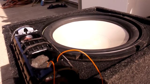 JBL FLIP 4 12" SUBWOOFER TEST!!! смотреть онлайн