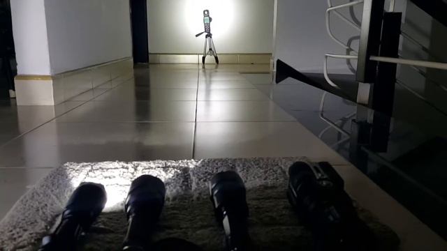 Test đèn pin ultrafire C12 CREE xpl Hi V3 - denpinpro.vn
