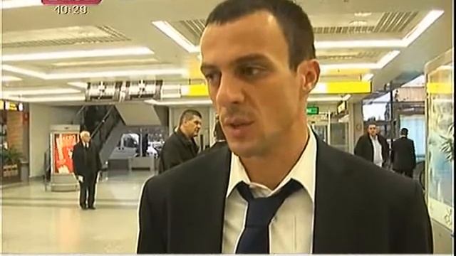 Fudbaleri Partizana otputovali su danas u Belgiju смотреть онлайн