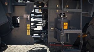 Фронтальный погрузчик UMG WL50