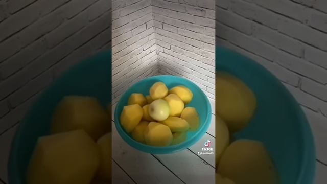 Тёплый салат 🤤… #махачкала #дагестан #россия смотреть онлайн