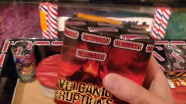 Fireworks Stash 2020 UK, Jonathan's Fireworks Gala Firework Selection Box 2020 смотреть онлайн