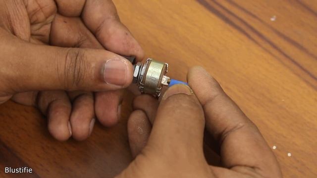 DIY Multiturn Potentiometer at Low Cost! Less than Rs 20/- Or $0.28 смотреть онлайн