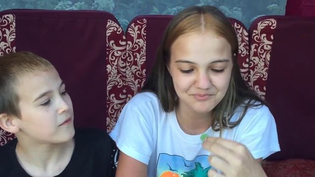 Челлендж Откуси Лизни и Ничего смотреть онлайн