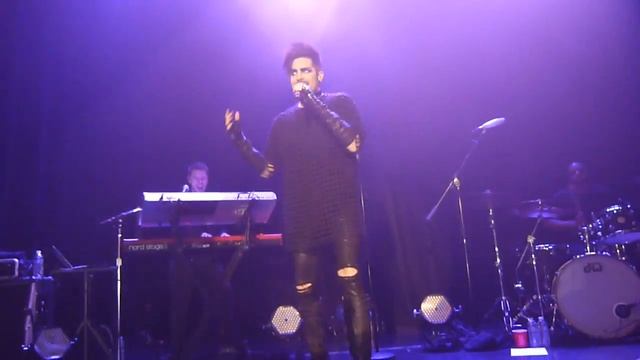 Adam Lambert - Evil in the Night (Chicago Boo Bash) смотреть онлайн