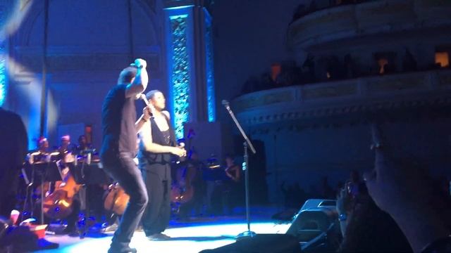Bruce Springsteen & Lisa Fischer, "Tenth Avenue Freeze-Out", Carnegie Hall, December 14, 2016 смотреть онлайн