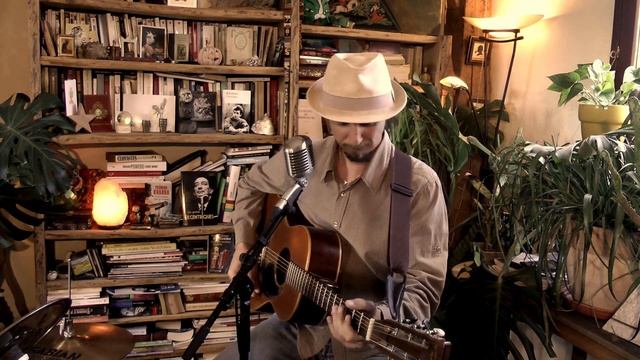 MALTED MILK | Robert JOHNSON lyrics (shuffle for guitar & drums) смотреть онлайн