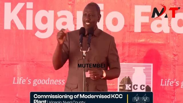 MIMI NDIO NA RAISI NIKITAKA KUUA UHURU NIATAUA"ANGRY PRESIDENT CONFIDENTLY TELLS NYERI TUGEGES смотреть онлайн