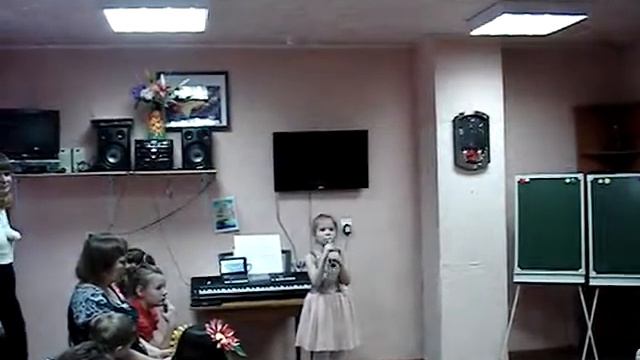 Выступление Ирины Селезнёвой на празднике мам в клубе Фотон смотреть онлайн
