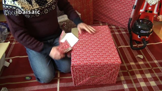 Ibaisaic's Huge Christmas Unboxing Extravaganza.