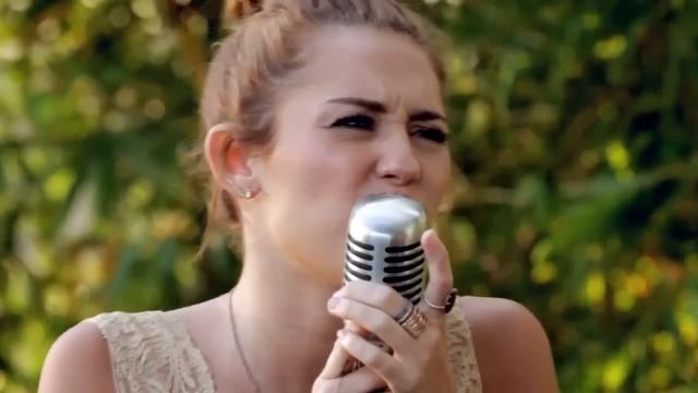 Miley Cyrus - Jolene (Backyard Session) HD - Enjoy смотреть онлайн