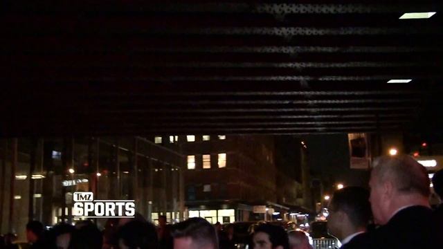 Julian Edelman & Adriana Lima Party Together After Met Gala | TMZ Sports смотреть онлайн