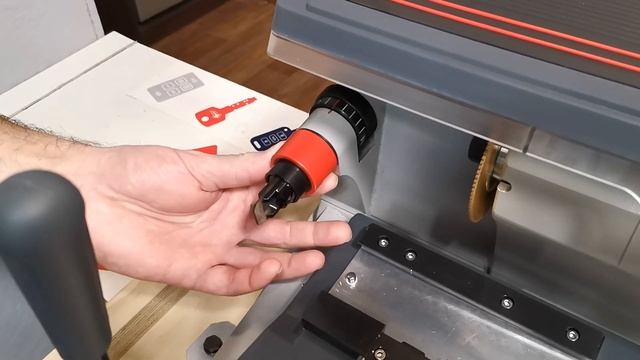 Omnia. Silca. Станок для Сейфовых и Сувальдных ключей смотреть онлайн