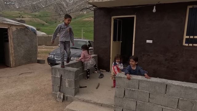 Unbelievable moment: The meeting of two sisters Akram and Najmeh from Pern and Kamar families смотреть онлайн