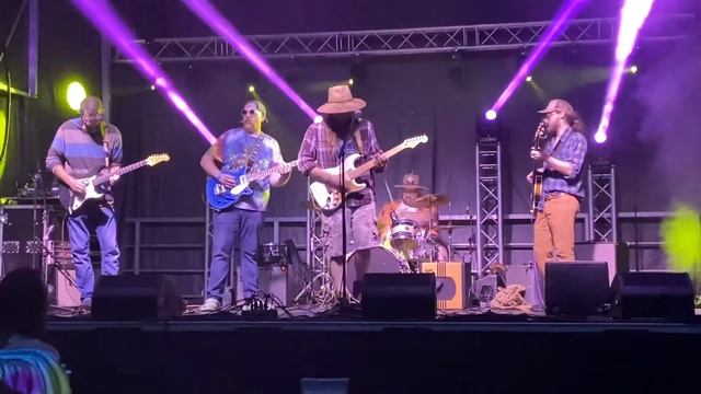 Mr. ShewFly w/ The Mountain Revue (Feat Jeremy Short) смотреть онлайн