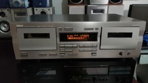 YAMAHA KX - W321 Natural Sound Casette Deck