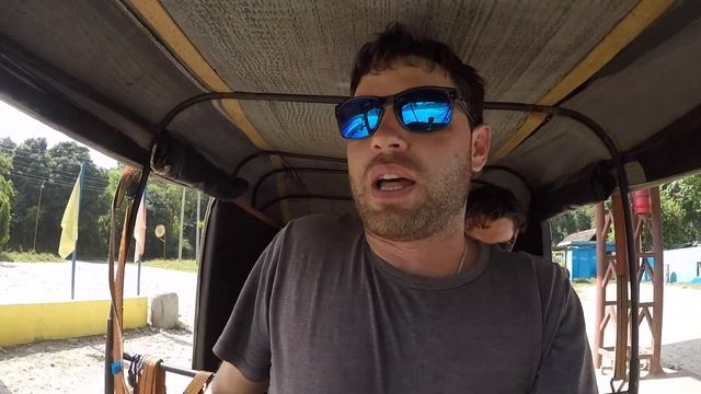 Rickshaw (Tempo) crash in Nepal!! смотреть онлайн