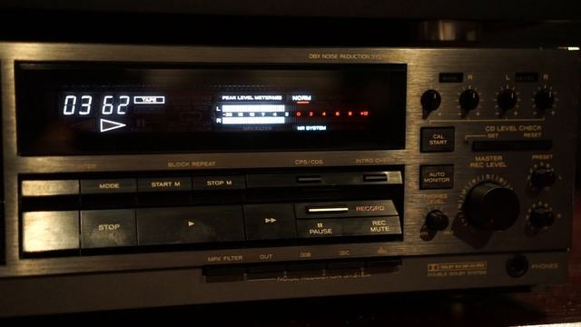 TEAC V-970X смотреть онлайн