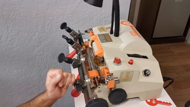 Первое стартовое оборудование для ключной мастерской какой станок купить смотреть онлайн