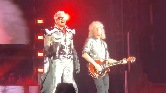 QUEEN➕ADAM LAMBERT 2024 смотреть онлайн