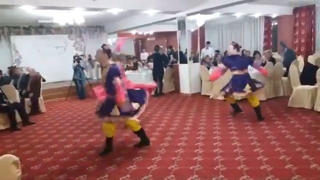 Группа "Нур" на уйгурской свадьбе смотреть онлайн
