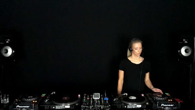 AMBER - Dark Series October 2017 смотреть онлайн