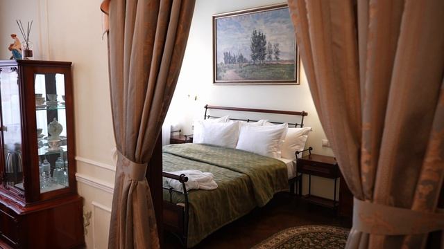 Пожить в старинном особняке: видеогид по гостинице "Бристоль Жигули" смотреть онлайн