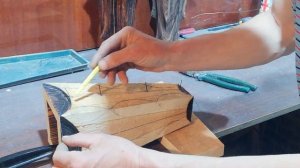 Декоративная ваза для сухоцветов.