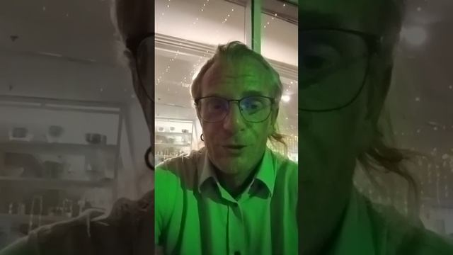 sistema taxy Abu Dhabi... e conseguenti meandri della democrazia UE. смотреть онлайн