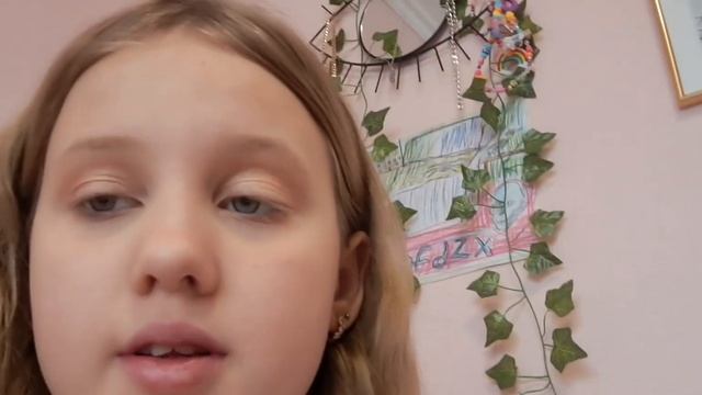 я в первый раз пошла на маникюр 😱 смотреть онлайн