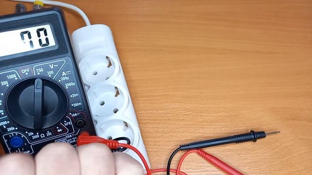 Замеряем напряжение в сети. Какой цвет проводов фаза ноль земля, какая маркировка. смотреть онлайн