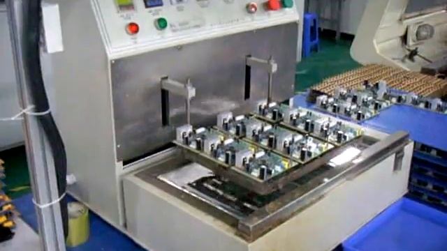 Semi Automatic Dip Soldering Machine смотреть онлайн