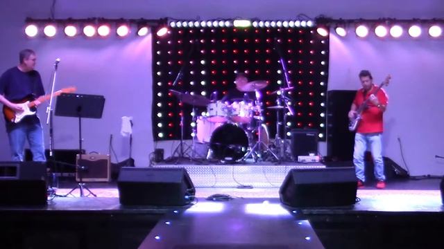 Indigo Blue Live at the Ground Floor 2.0 - Song 4 смотреть онлайн