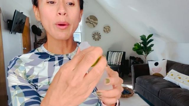 FlipBelt Lightweight Water Bottles | Our Point Of View смотреть онлайн