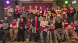 Видео Открытка ко Дню Мам 2024 от учеников 8-11 классов. Школа Путь к успеху. Запад.